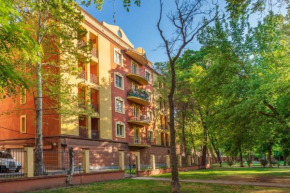 2 Bedroom with Nice Balcony View!!